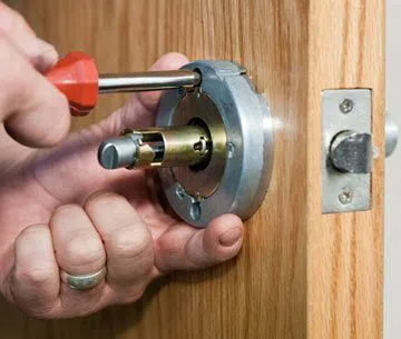 City Locksmith Store Kansas City, MO 816-826-3081 City Locksmith Store Kansas City, MO 816-826-3081 - 13-New-Locks-Installation