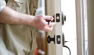 City Locksmith Store Kansas City, MO 816-826-3081 City Locksmith Store Kansas City, MO 816-826-3081 - 9-Locks-Change